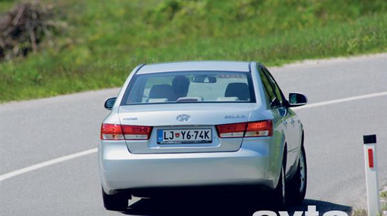 Hyundai Sonata 2.4 Automatic GLS Top-KU (foto: Aleš Pavletič)