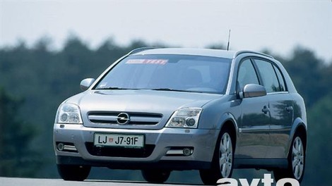 Opel Signum 3.0 V6 CDTI Elegance