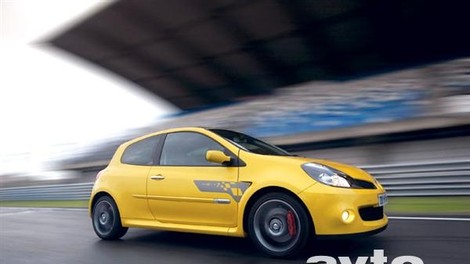 Renault Clio F1 Team R27