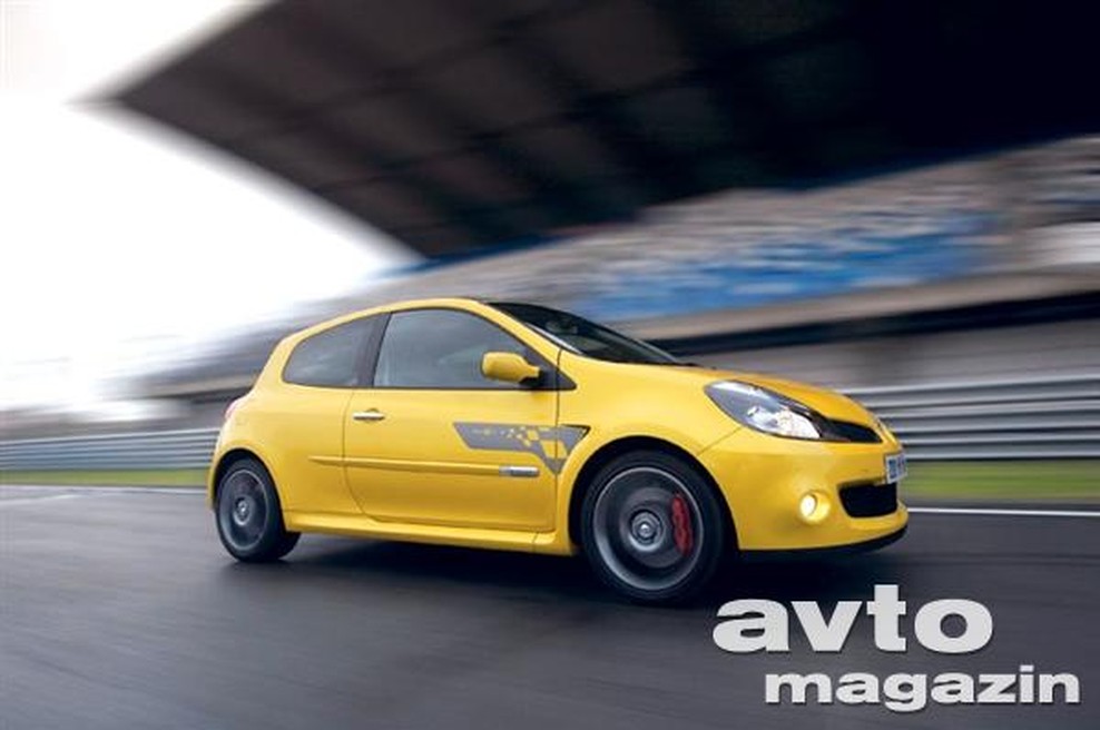 Renault Clio F1 Team R27 (foto: Renault)