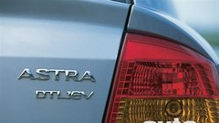 Opel Astra 2.0 DTI 16V CDX