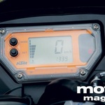 KTM: Oranžno osvetljen zaslon ne prikazuje motornih vrtljajev.