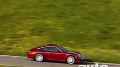 Jeseni novi Porsche 911 s stekleno streho