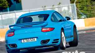 Porsche 911 Turbo in Turbo Cabriolet