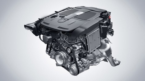 Invazija novih V6 in V8 Mercedes-Benzovih motorjev