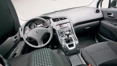 Peugeot 5008 1.6 THP (115 kW) Premium