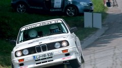 Za nekatere edini pravi ­dirkalnik za reli: BMW M3.