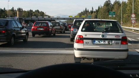Kako Slovenci poznamo prometne znake?