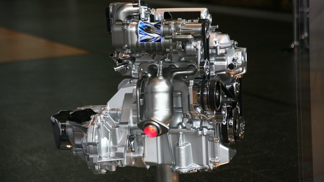 Kako deluje nov Nissanov motor 1.2 DIG-S Pure Drive (video)
