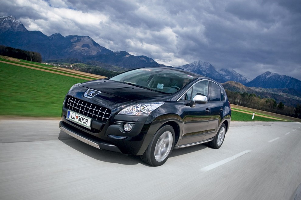 Kratek test: Peugeot 3008 2.0 HDi (120 kW) Premium Pack