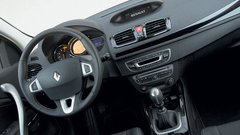 Kratek test: Renault Megane Coupe dCi 130 Bose Edition
