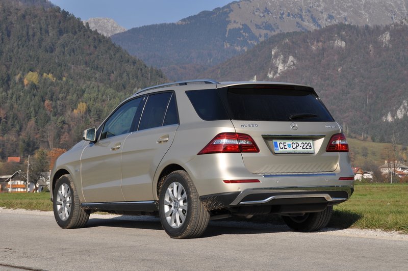 Novo v Sloveniji: Mercedes-Benz ML (foto: Tomaž Porekar)