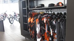 Axle v Kopru odprl nov salon za KTM in Husaberg