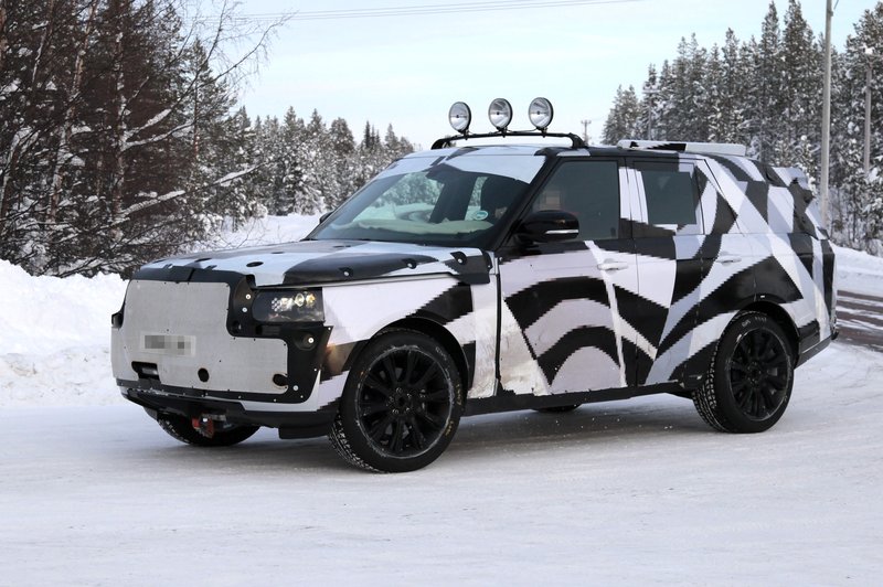 Vohunski posnetki: Novi Range Rover v snegu (foto: Automedia)