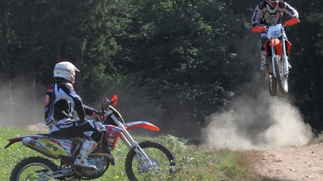 Ta konec tedna terenski praznik v Žireh: Enduro Cross Country, GNES in Tosidos pokal v motokrosu