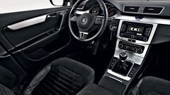 Kratek test: Volkswagen Passat 2.0 TDI (103 kW) Bluemotion Technology Highline