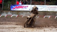 Poročilo po motokros dirki: Šentviški ples v blatu