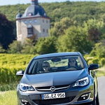 Opel Astra 4V (foto: tovarna)