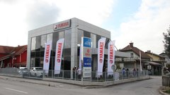 Štern v Kranju odprl nov Yamaha salon, vabijo z otvoritvenimi popusti