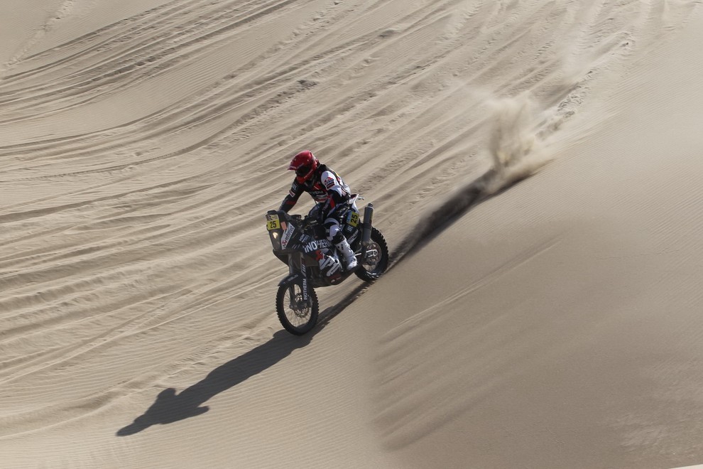 Dakar 2013, 3. etapa: Despres prevzel vodstvo, Stanovniku danes 27. mesto