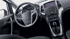 Kratki test: Opel Astra 1.7 CDTI (96 kW) Cosmo (5 vrat)