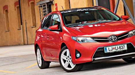 Kratki test: Toyota Auris 1.6 Valvematic Sol