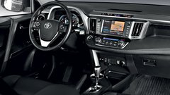 Kratki test: Toyota RAV4 2.2 D-CAT 4x4 Executive