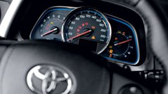 Kratki test: Toyota RAV4 2.2 D-CAT 4x4 Executive