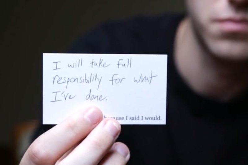 "Prevzel bom popolno odgovornost za kar sem storil." - Ker sem rekel, da bom. (foto: YouTube)