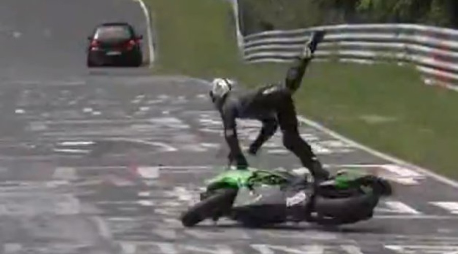 Padec na legendarni nemški progi Nürburgring (foto: Automobilchannel @ YouTube)