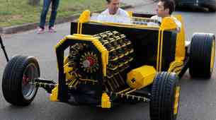 LEGO avtomobil, ki ga poganja zrak, se že pelje
