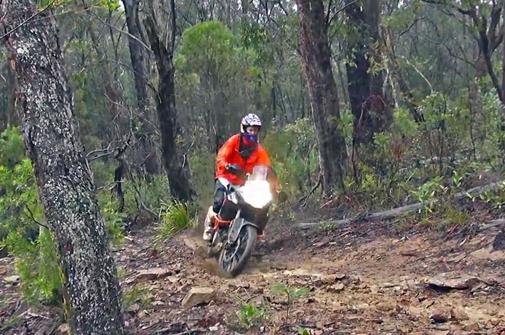 Inšpektorji opozarjajo: vrtoglave globe za "off-road" užitke (foto: Chris Birch offroad school)