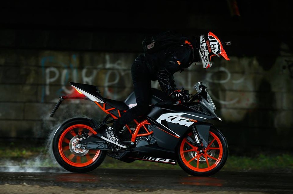 Ko Rok Bagoroš dobi v roke KTM RC 125 (foto: KTM)