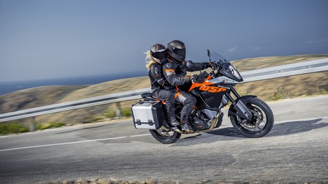 EICMA: KTM z naslednikom SMT in superlahkim kros motociklom