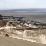 Dakar 2015,Dakar 2015, 7. etapa: Stanovnik svoja kolesa zamenjal s Como. (foto: Ekipe)