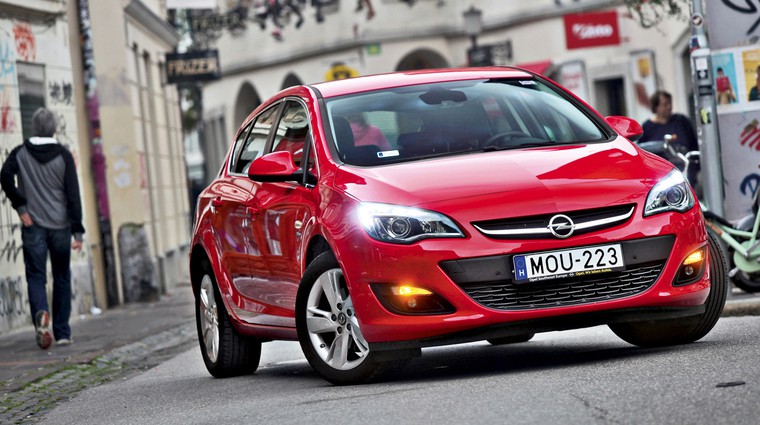 Kratki test: Opel Astra 1.6 CDTi (100 kW) Active (foto: Saša Kapetanovič)
