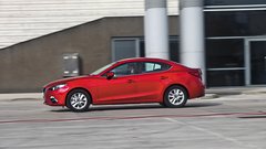 Kratki test: Mazda3 G120 Challenge (4 vrata)