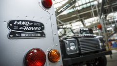 Land Rover Defender z zaporedno številko 2.000.000