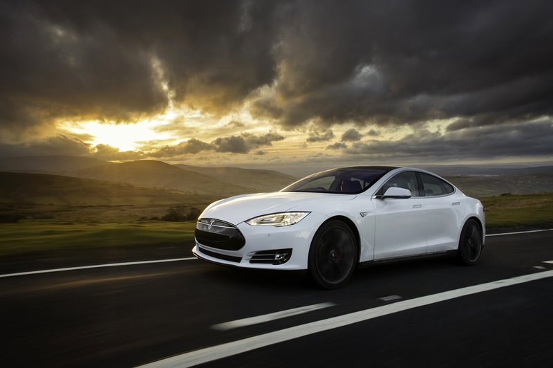 Tesla S je v treh letih prevozila milijardo milj (foto: Newspress)