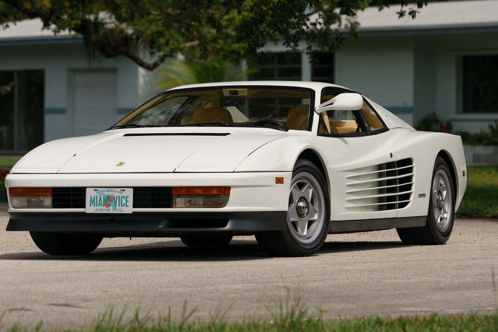 Ferrari Testarossa iz serije Miami Vice naprodaj