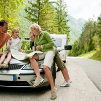 To je 5 zlatih pravil, ki jih je dobro upoštevati, ko se z avtomobilom odpravljate na daljšo pot