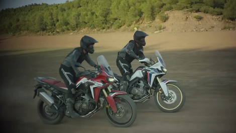 Video: Nova Honda Africa Twin v akciji