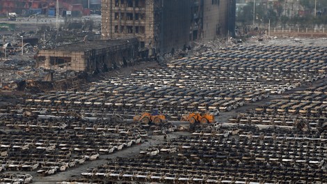 Katastrofa v Tianjinu uničila več kot 7000 avtomobilov