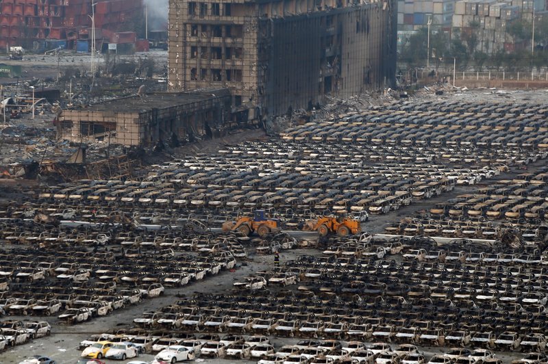 Katastrofa v Tianjinu uničila več kot 7000 avtomobilov (foto: Profimedia)