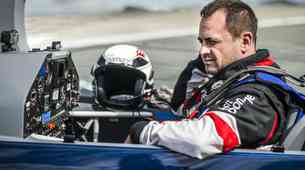 Vrhunski tekmovalni pilot Peter Podlunšek dobil vstopnico v Master Class svetovnega prvenstva Red Bull Air Race