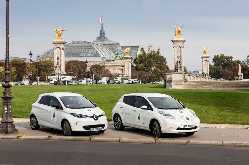 200 električnih avtomobilov na okoljski konferenci v Parizu (foto: Renault Nissan)