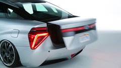 Toyota Mirai za Back to the Future