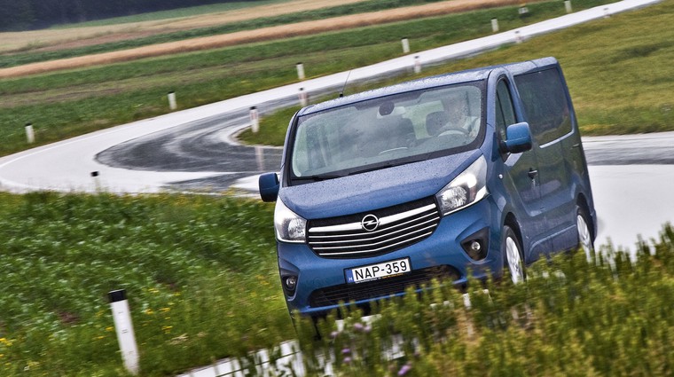 Kratki test: Opel Vivaro Kombi L1 H1 1.6 CDTi (103 kW) (foto: Saša Kapetanovič)