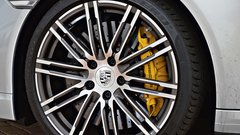 Vzporedni test: Corvette Z06, F-Type R AWD Coupe, AMG GT S, GT-R Track Edition, 911 Turbo