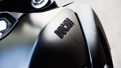 Test: Ducati Diavel Dark
